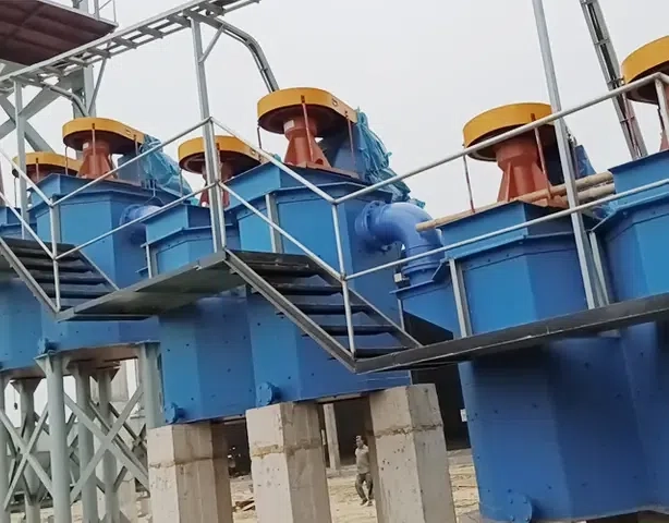 Silica Sand Production Line: The Backbone of Construction Materials