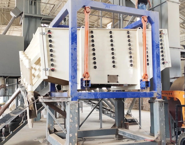 Gyratory Vibrating Screen