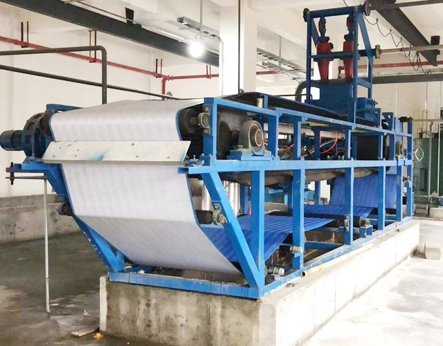 Vacuum Belt Filter